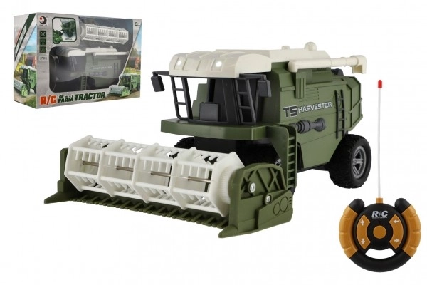 Combine/maaier RC plastic 22cm 27MHz op batterijen met licht 2 soorten in doos 30x21x12cm
