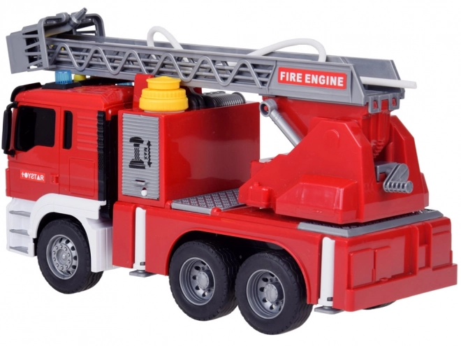 Brandweerauto met waterfunctie en beweegbare ladder