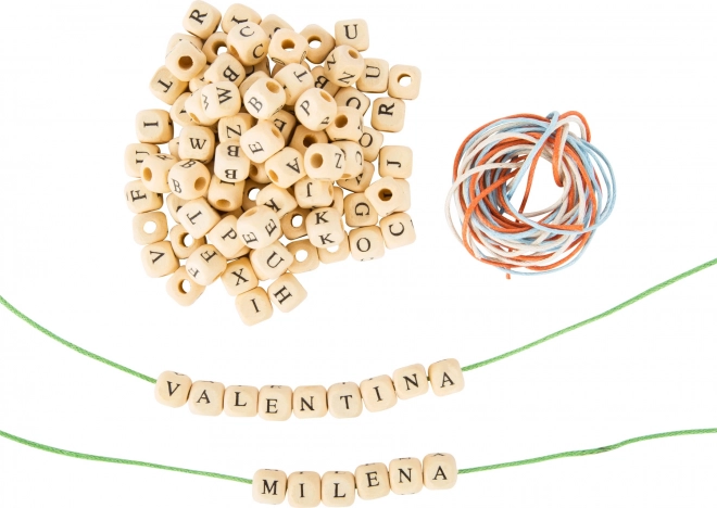 Houten rijgkralen met letters