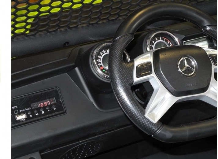 Verlichte cockpit en multimedia