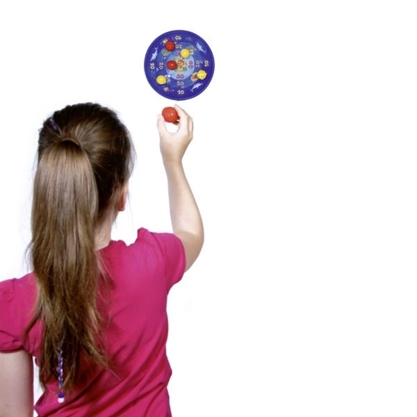 Spel met dartpijlen