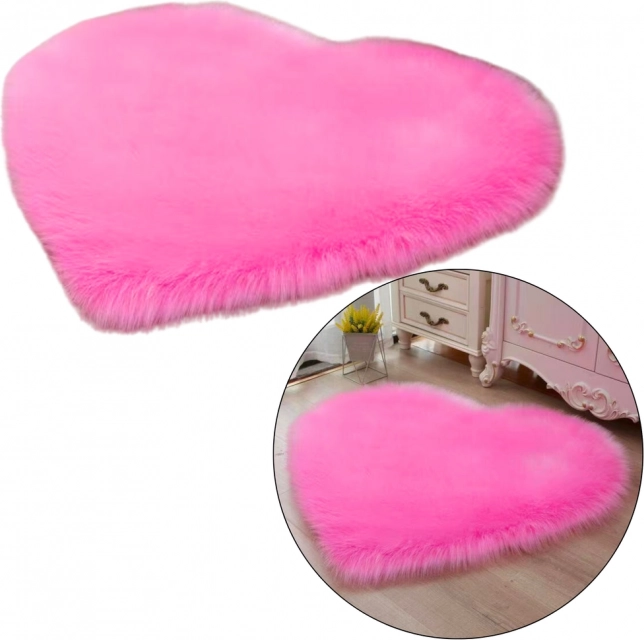 Roze pluchen tapijt in de vorm van een hart 40x50 cm