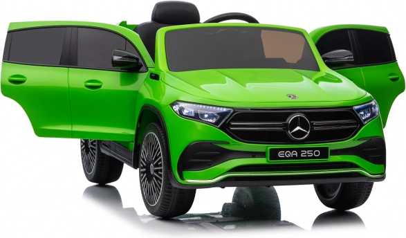 Elektrische auto Mercedes Benz EQA 250 groen