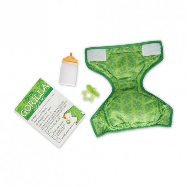 Voeding van een pluchen gorilla baby
