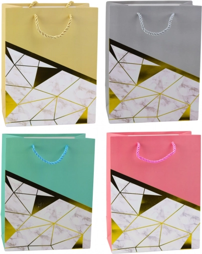 Cadeautas met geometrische patronen en marmerlook 23 x 18 x 10,5 cm