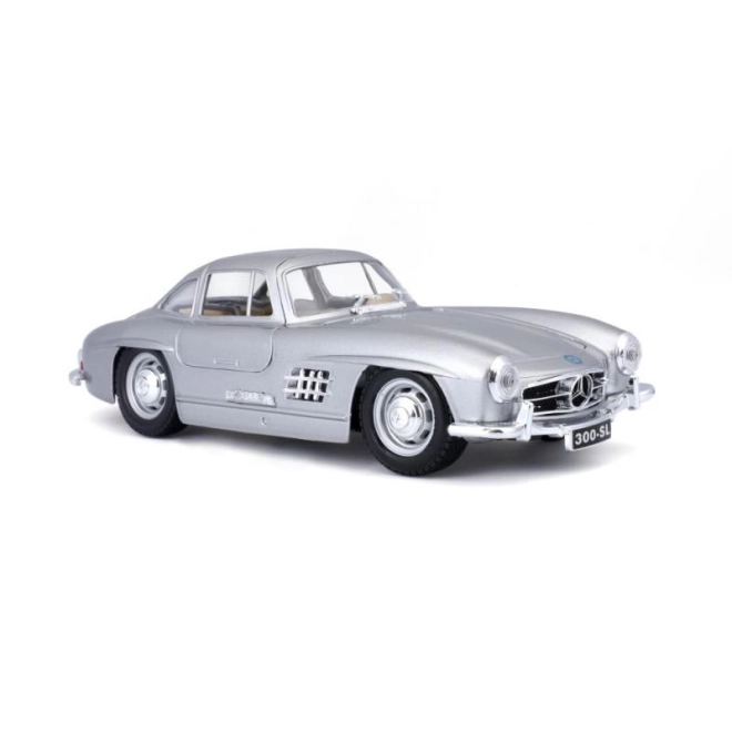 Bburago 1:24 Mercedes Benz 300SL zilver 18-22023