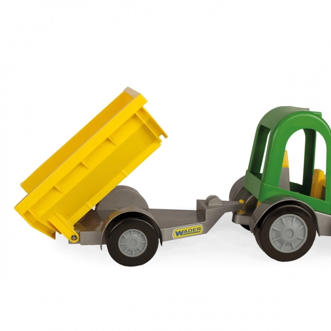 Tractor met lader en aanhanger Wader