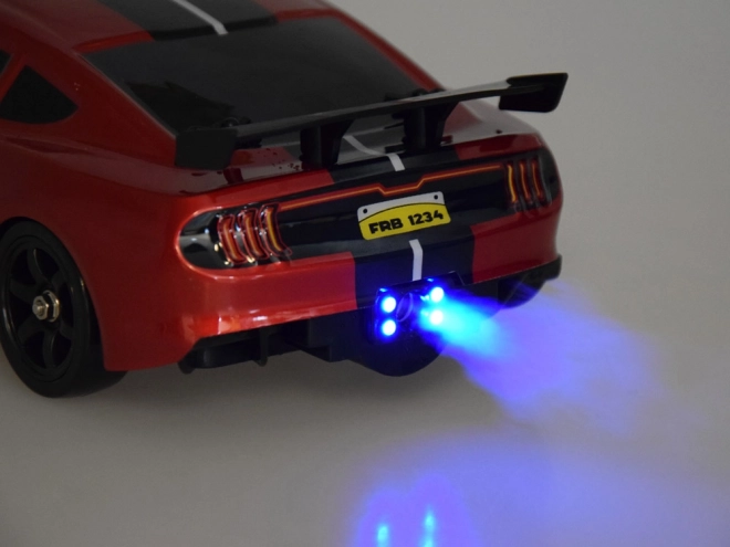 Leuke op afstand bestuurbare auto met driftrook en LED-verlichting