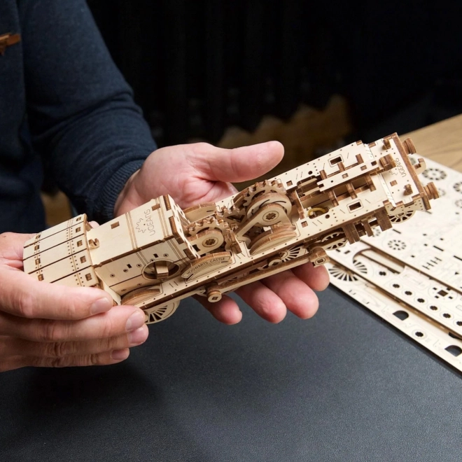 Ugears 3D houten mechanische puzzel Harry Potter Zweinstein Express