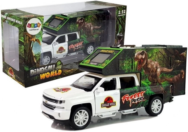 Woonwagen met witte dinosaurussen