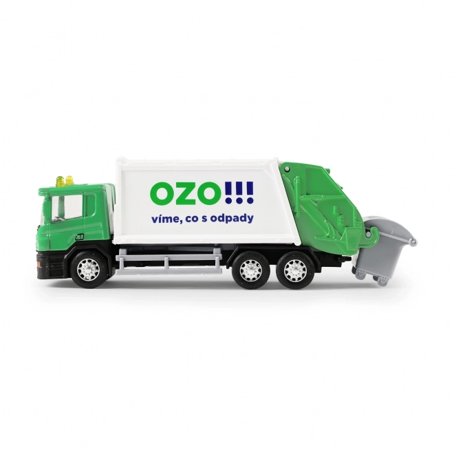 Vuilniswagen met OZO-logo