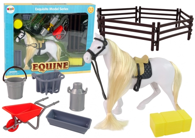 Paardenfiguur met kamhaar en accessoires