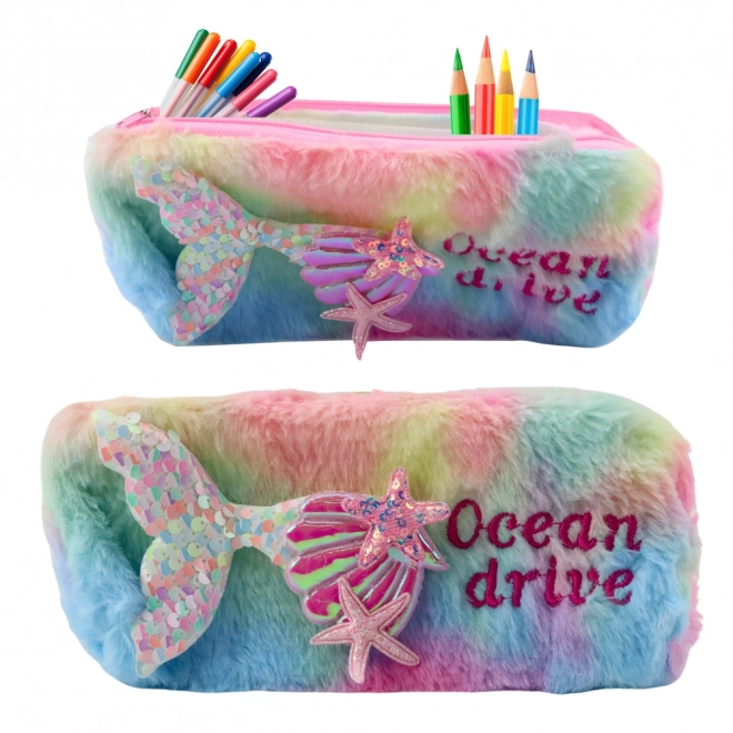 Pluchen etui met zeemeerminstaart en pailletten in pastelkleuren