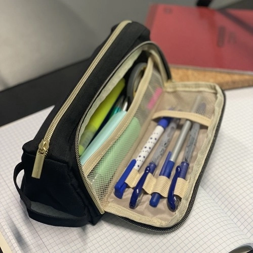 Maaleo zwart uitklapbaar etui met twee compartimenten