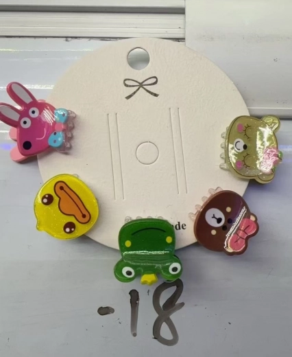 Set kinderlijke haarspelden met diertjes