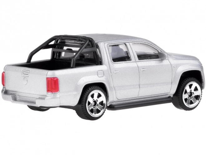 Metalen auto Volkswagen Amarok 1:64