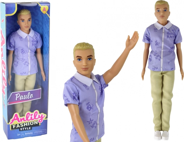 Pop jongen Paolo met blond haar en een overhemd