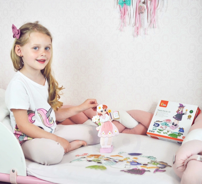 Houten magnetische aankleedpop - meisje