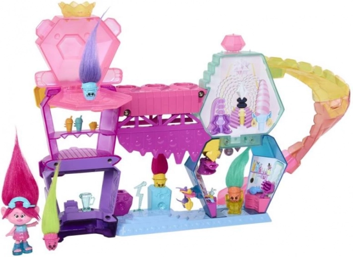 Dubbeldeks avontuur met podium en glijbaan