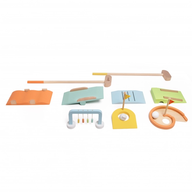 Houten golfset met verschillende obstakels