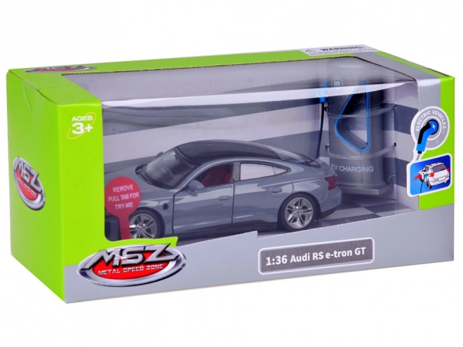 Metalen model Audi RS e-tron GT Coupé met elektrische aandrijving