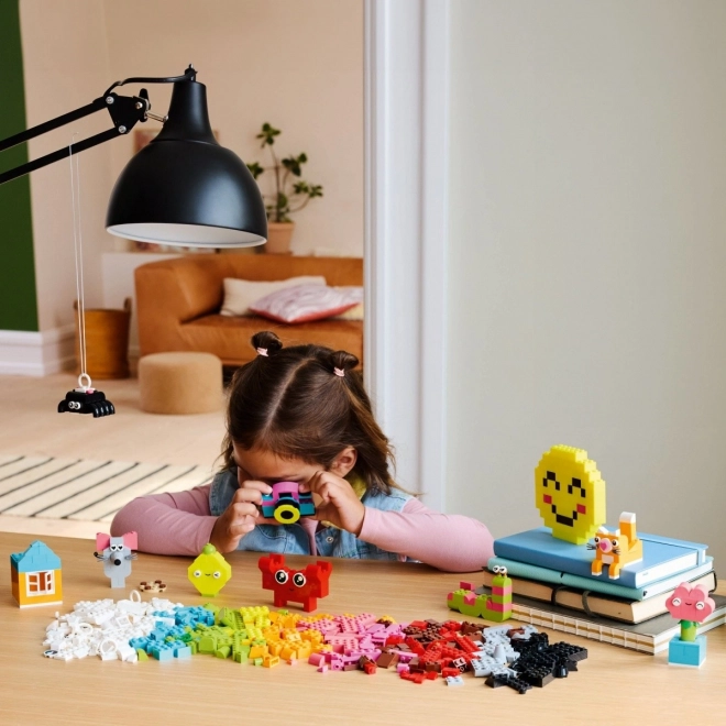 LEGO® Classic 11042 Creatieve Gelukskist