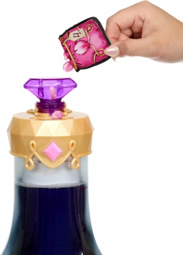 Magisch elixer en het onthullen van de pop