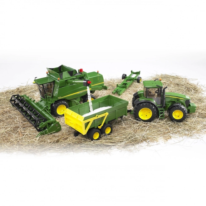 Bruder Combine JOHN DEERE T670i