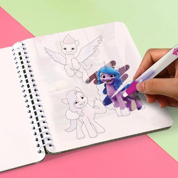 Magisch schilderen met water Mijn Kleine Pony