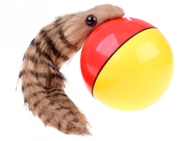 Rollende bal met pluche staart