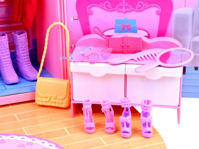 Anlily pop met kledingkast