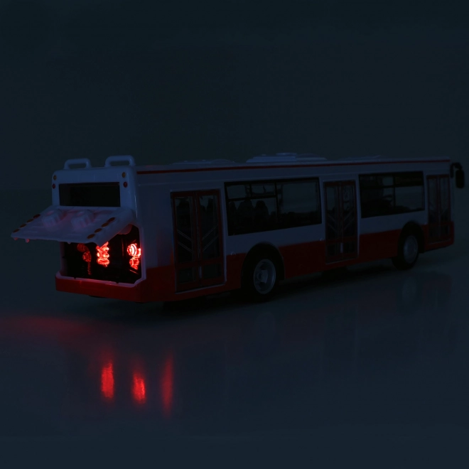 Bus die haltes in het Tsjechisch aankondigt 28 cm