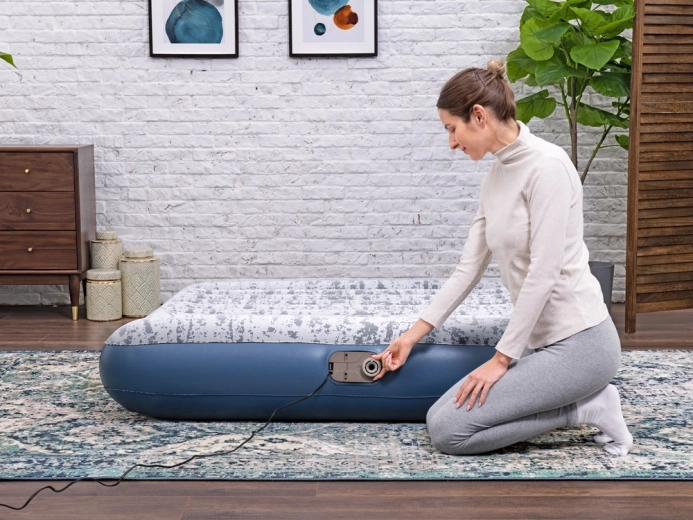 Ingebouwde elektrische pomp – klaar in enkele minuten