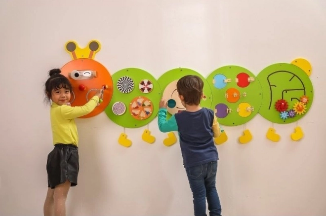 Houten wandmontessori paneel - rups