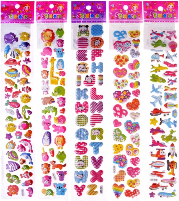 Gekleurde stickers alfabet hartjes voertuigen dieren