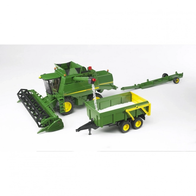 Bruder Combine JOHN DEERE T670i