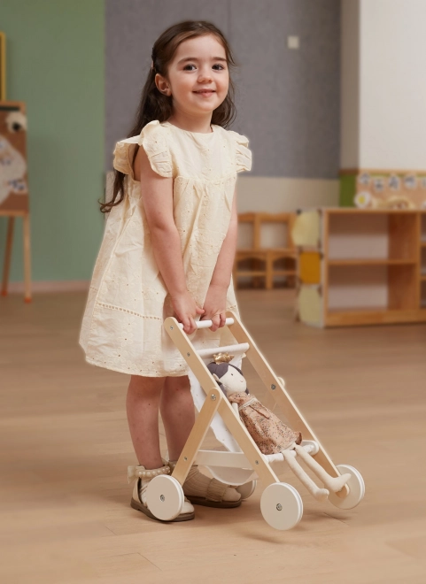 Houten kinderwagen