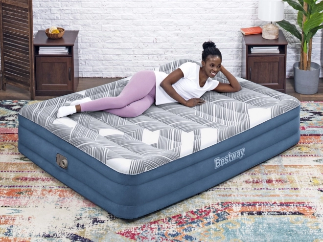 Comfortabele matras Bestway 2s Queen 203x152x36cm met ingebouwde pomp 6712Y
