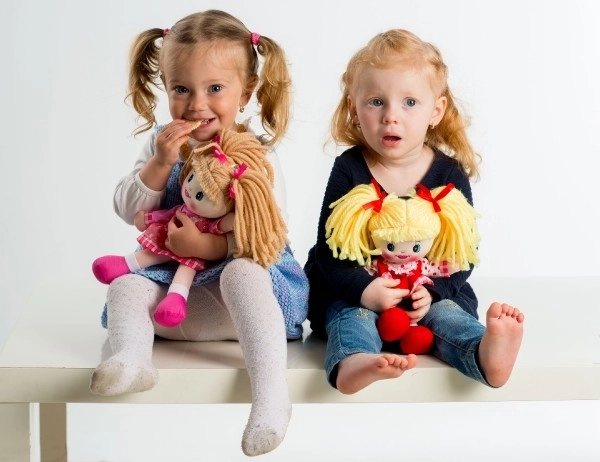 Tsjechische zingende stoffen pop Lucinka - 30 cm