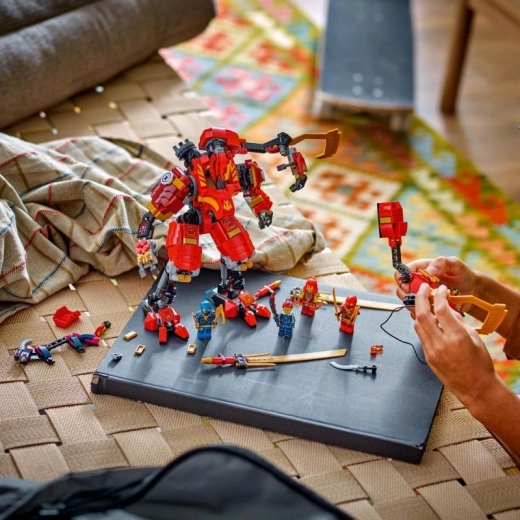 Beweeglijke mecha met katanazwaarden