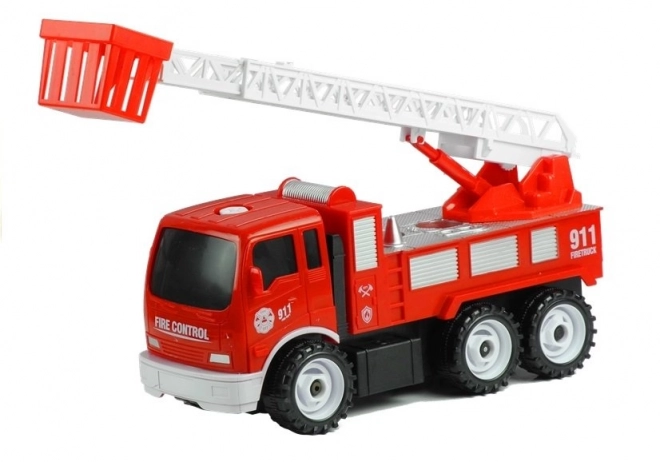 Brandweerauto met ladder en gereedschap