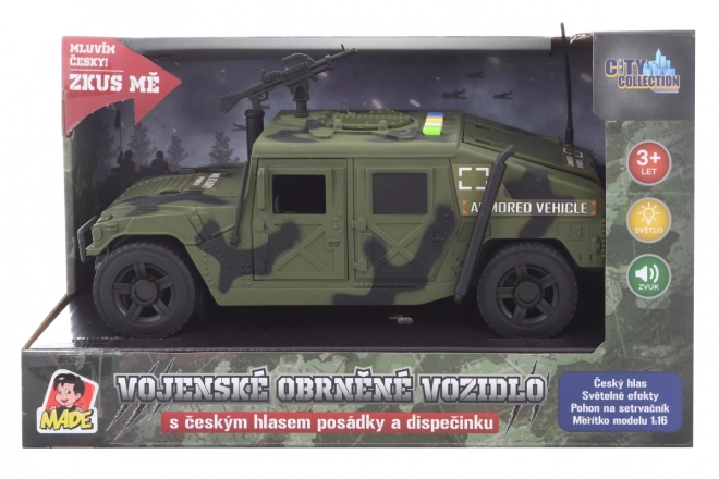 Militair gepantserd voertuig met Tsjechische stem