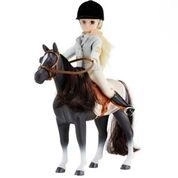 Lottie pop in rijstoutfit met paard