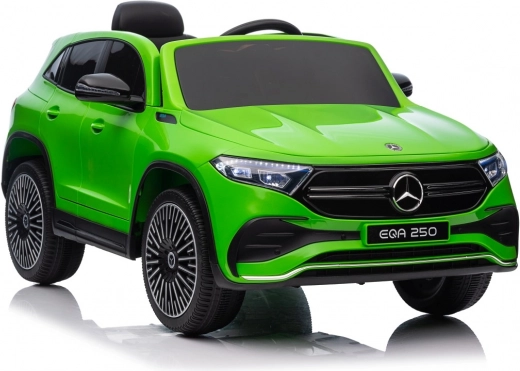 Elektrische auto Mercedes Benz EQA 250 groen