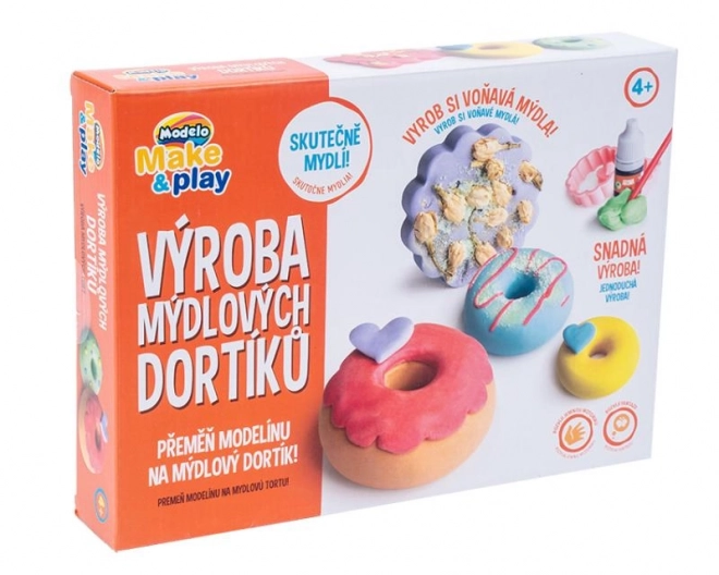 Zeep maken in de vorm van desserts