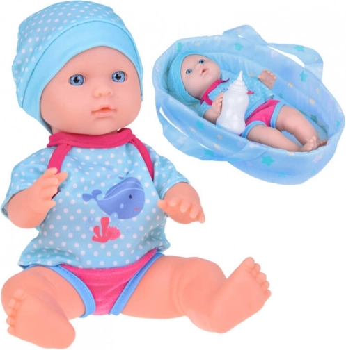 Pop in draagzak YaYa Baby drinkt en plast