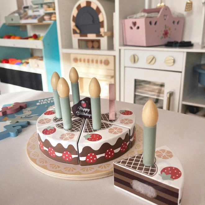 Houten verjaardagstaart met kaarsjes