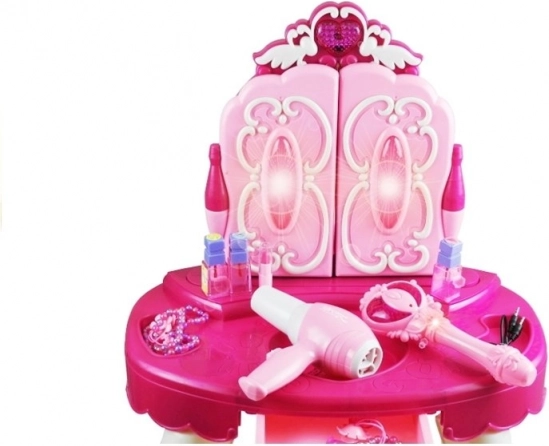 Tafel met opbergruimte en veel accessoires
