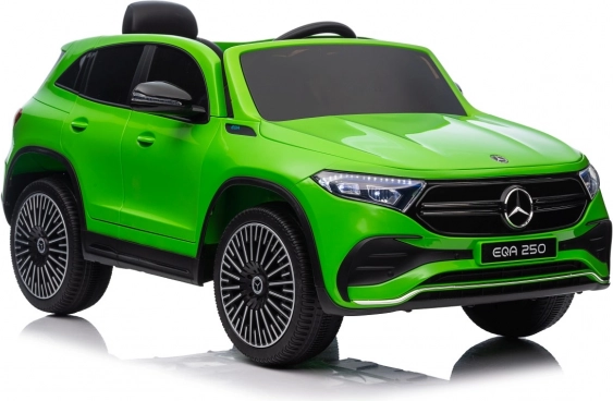 Elektrische auto Mercedes Benz EQA 250 groen
