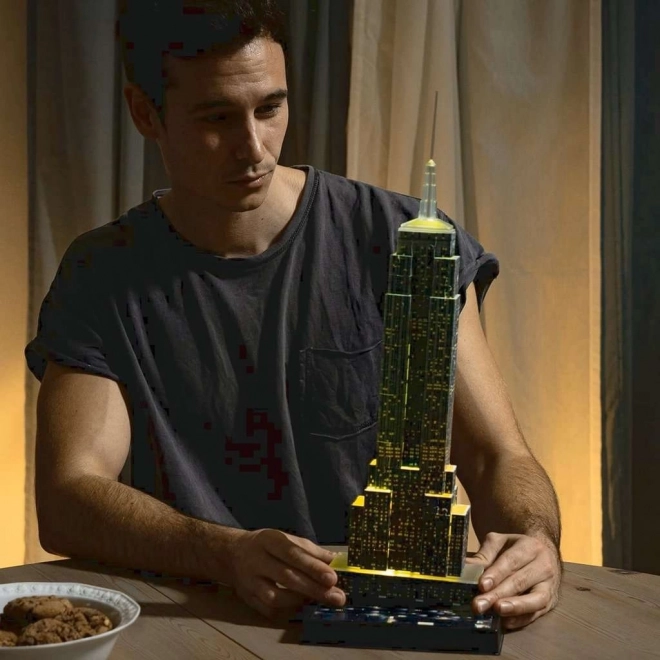RAVENSBURGER Lichtgevend 3D-puzzel Nachteditie Empire State Building 216 stukjes